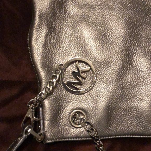 Michael Kors Purse! - Picture 1 of 6